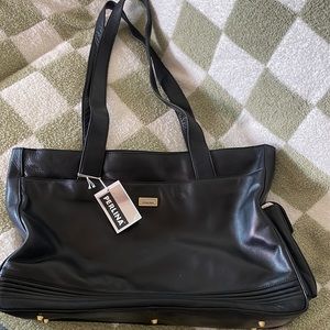 Perlina Full Grain Leather Shoulder Bag